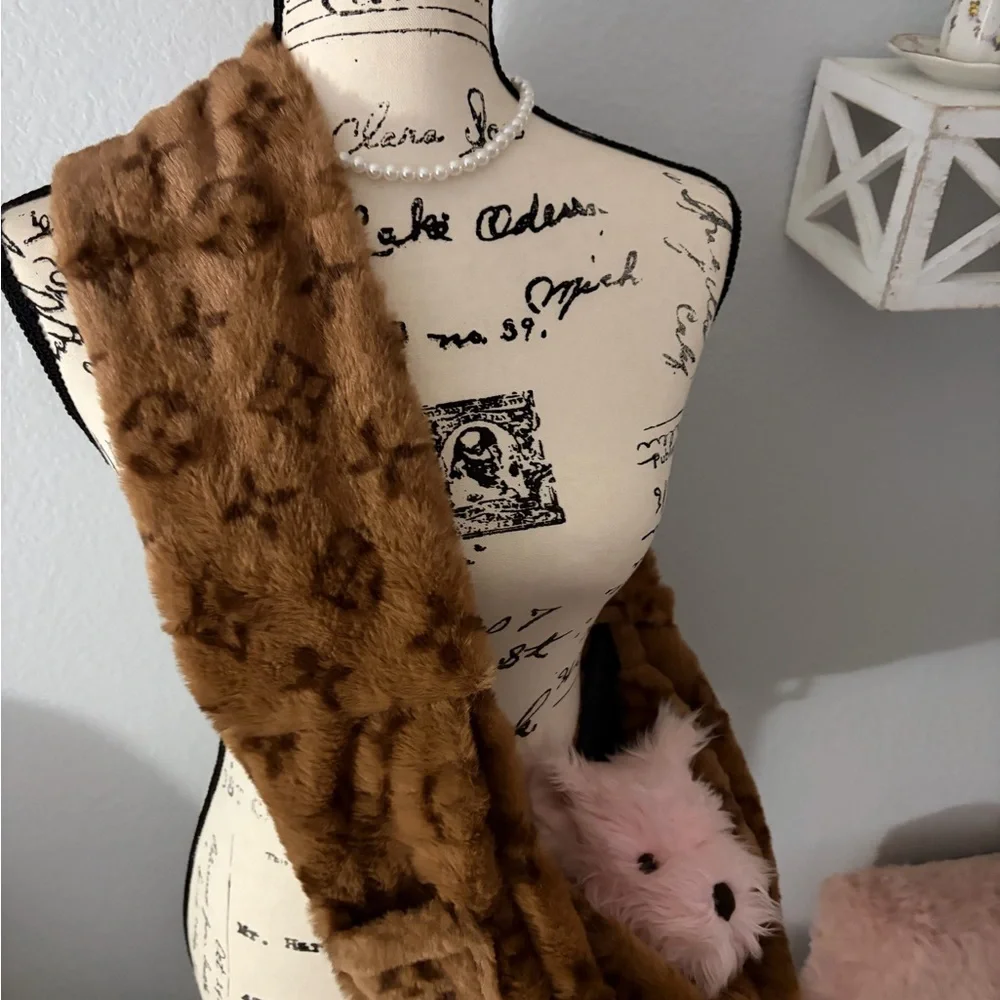 Brown Faux Fur Scarf with Pink Dog Plush